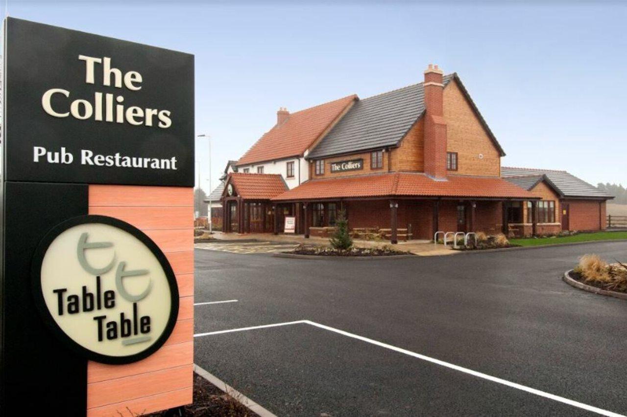 Premier Inn Рагли Экстерьер фото